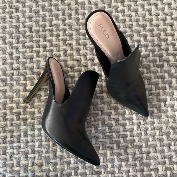 ALDO BLACK STILETTOS - Picture 2 of 2